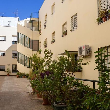 Medina Apartment And Parking Historical Center Sevilla Kültér fotó